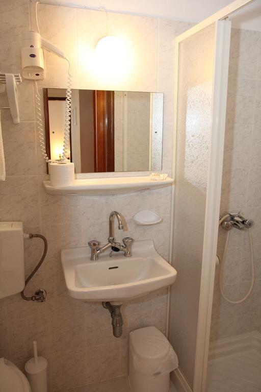Appartement Circe Pansion à Lixouri Chambre photo