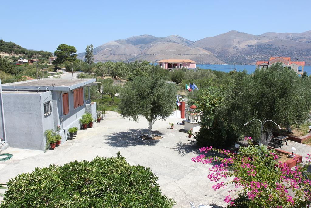Appartement Circe Pansion à Lixouri Extérieur photo