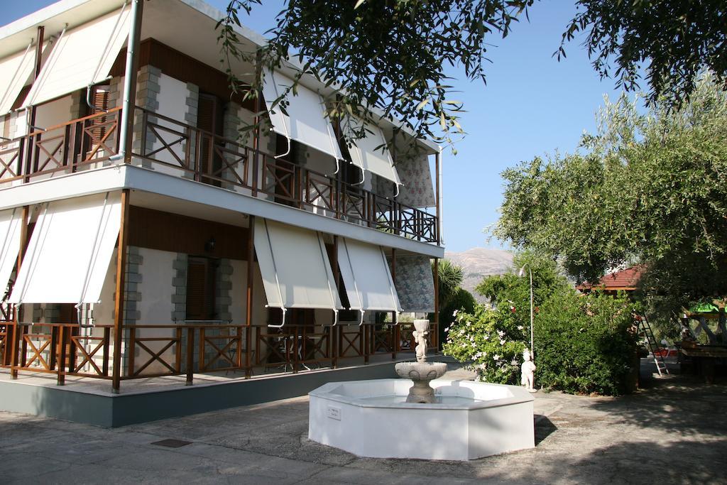 Appartement Circe Pansion à Lixouri Extérieur photo